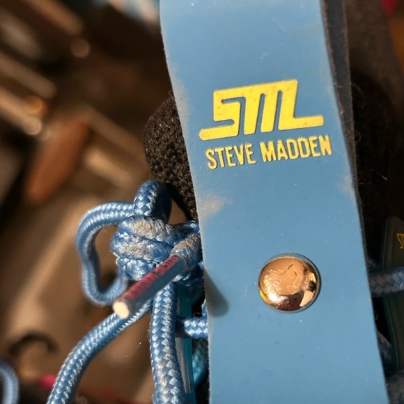 Steve Madden, Size 7.5, new - Picture 9 of 11